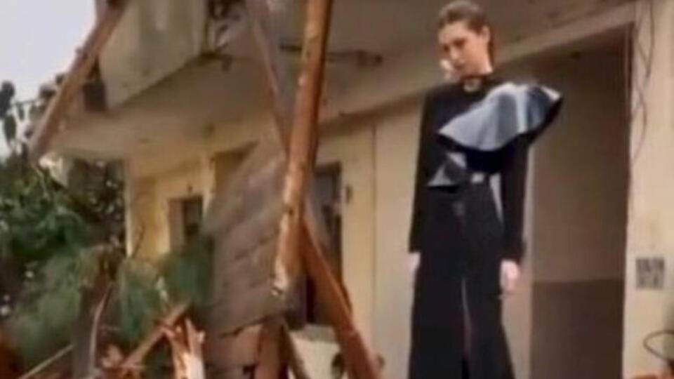 Itır Esen'e tepki! Videoyu sildi...