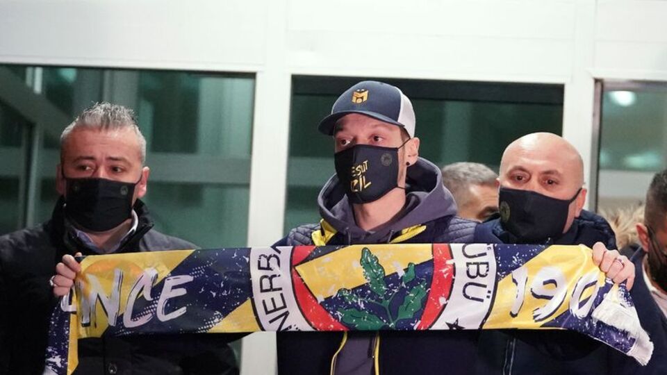 Karagümrük'ten F.Bahçe ve Özil'e tebrik