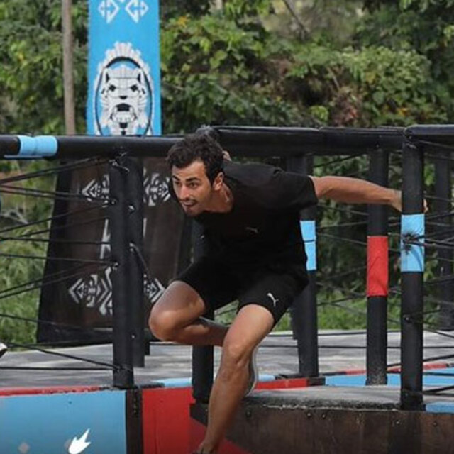 Survivor ödül oyununu hangi takım kazandı?