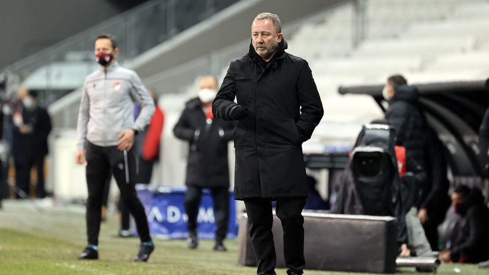 Beşiktaş'ta Sergen Yalçın istikrarı