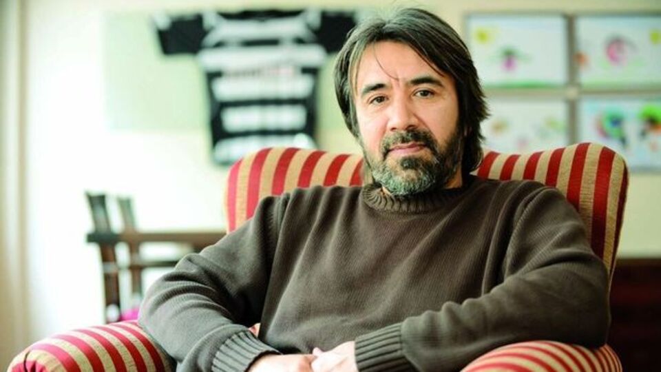 Zeki Demirkubuz kimdir?