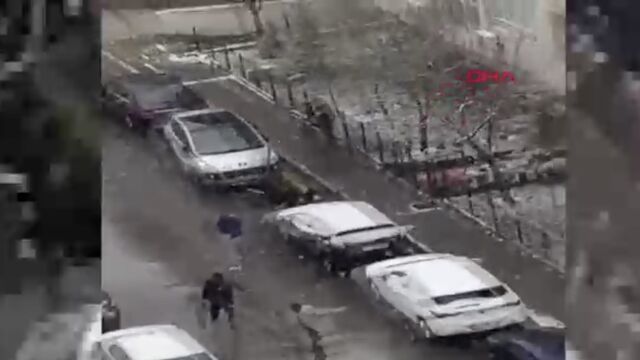 Selçuk Özdağ'a yönelik saldırıların görüntüleri ortaya çıktı