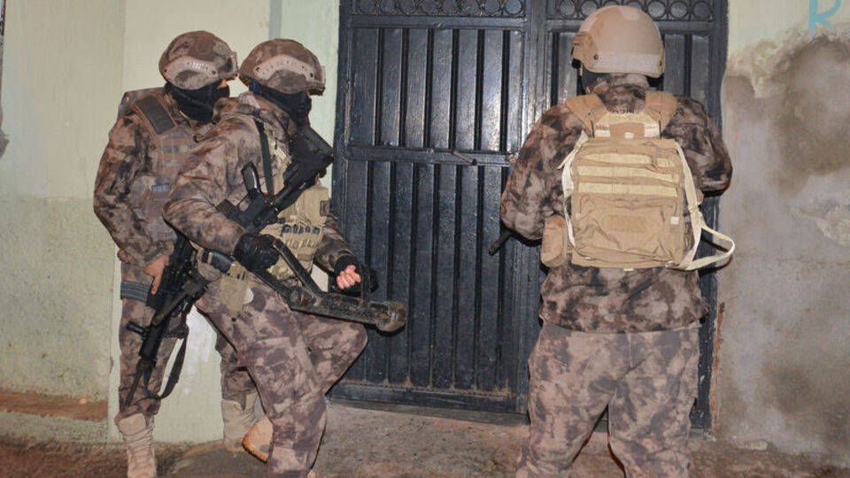 Torbacılara şafak operasyonu: Gözaltılar var