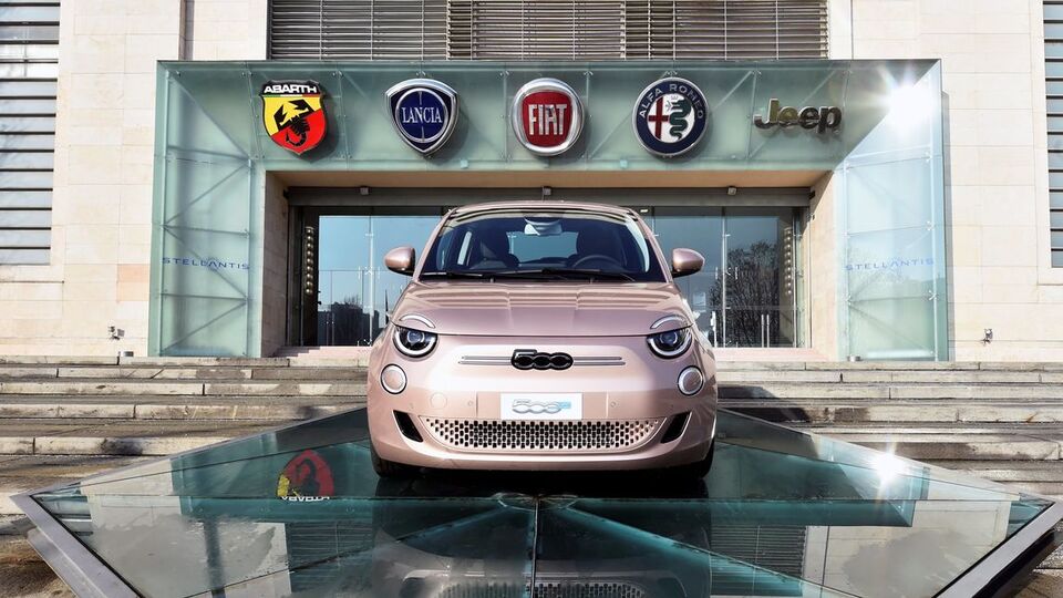 İlk yıl hedefi 39 elektrikli model