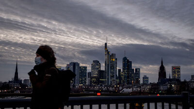 Almanya ve İngiltere'de Kovid-19 alarmı!