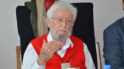 Hayrettin Karaca kimdir?