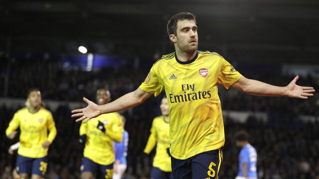 Sokratis'te yollar ayrıldı!