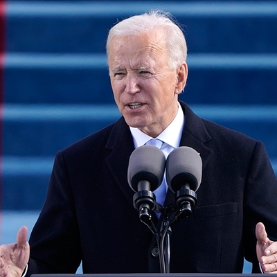 ABD Başkanı Biden ilk kararnamelerini yayımladı!