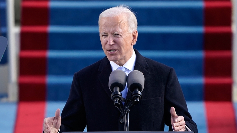 ABD Başkanı Biden ilk kararnamelerini yayımladı!
