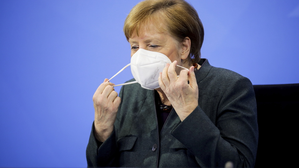 Almanya'da koronavirüs kabusu devam ediyor: Son 24 saatte 1013 ölüm