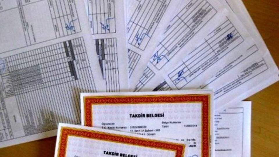 Lise öğrencileri yarın karne alacak mı?