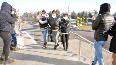 Kadın çete liderinden dehşete düşüren işkence!