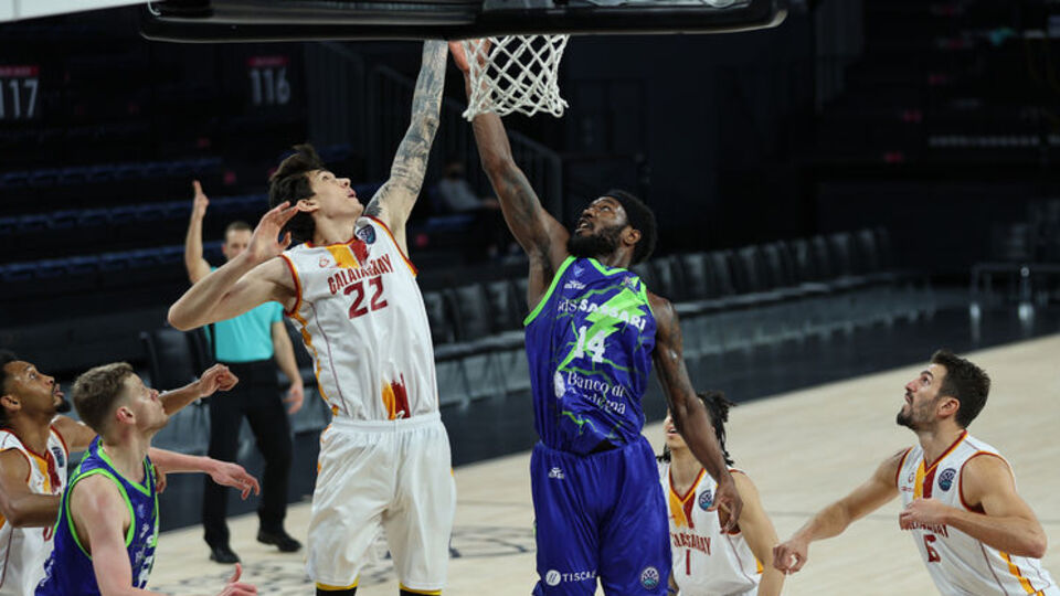 Galatasaray evinde kaybetti