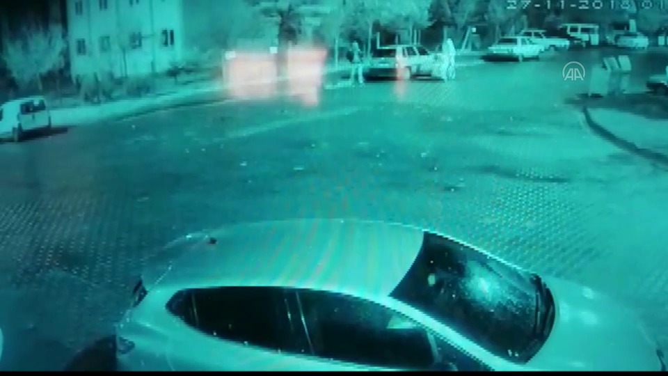 Tekerlekli sandalye ile taşıdılar! DEAŞ infaz etti!