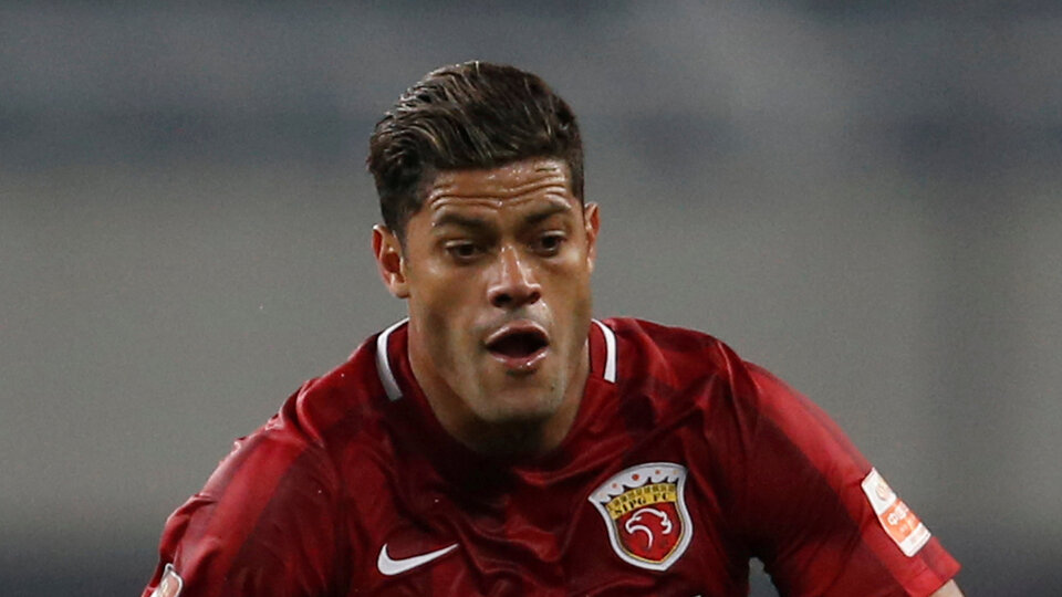 Gündemde Hulk ve Leo Pereira var!
