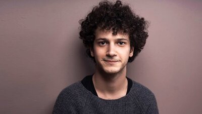 Kırmızı Oda Hakan kimdir?