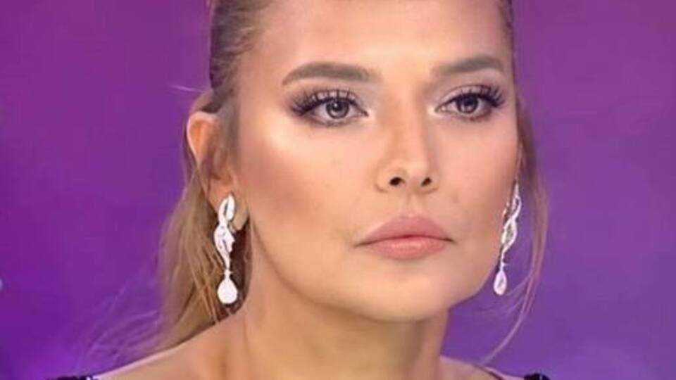 Demet Akalın'ın acı günü