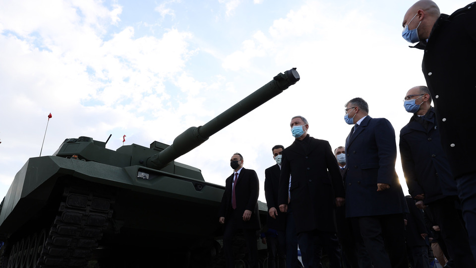 Yeni nesil 3 Fırtına obüsü Akar'ın katıldığı törenle TSK'ya teslim edildi