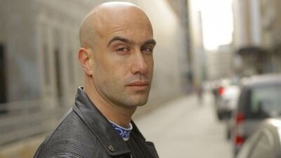 Çağrı Atakan kimdir?