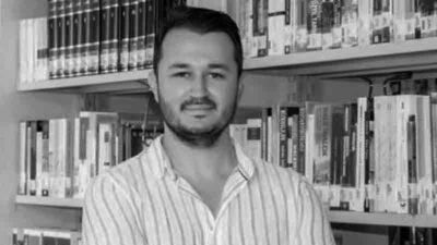 Öğretim görevlisi kavgayı ayırmak istedi!