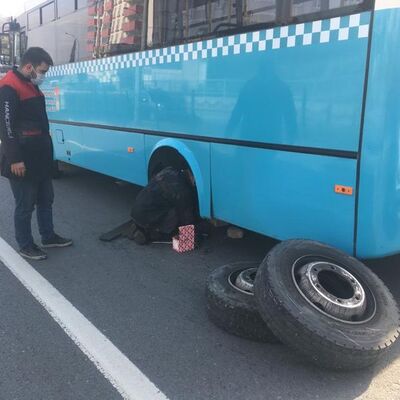 Dehşet! Otobüsün 2 tekeri fırladı!