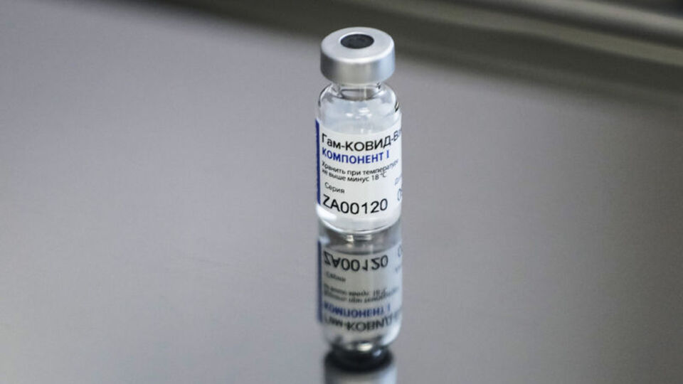 Rus aşısı Sputnik V'nin Türkiye'de üretimi için anlaşma imzalandı