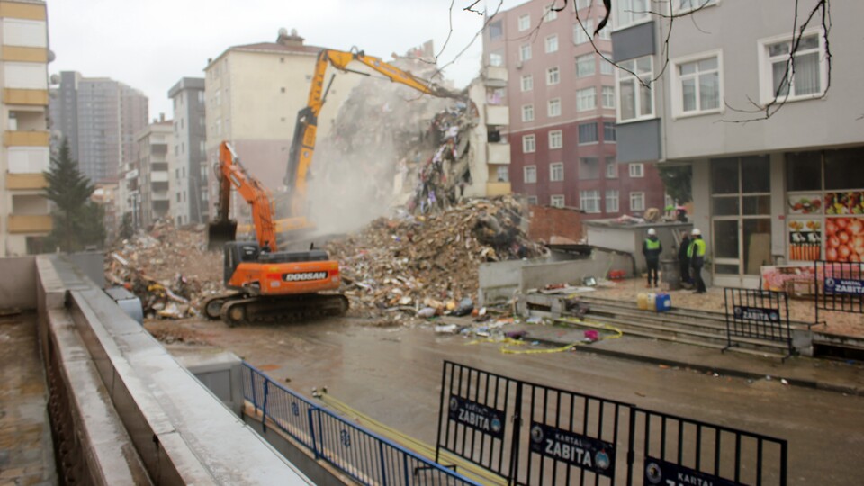 Kartal'da çöken bina davasında birleştirme kararı