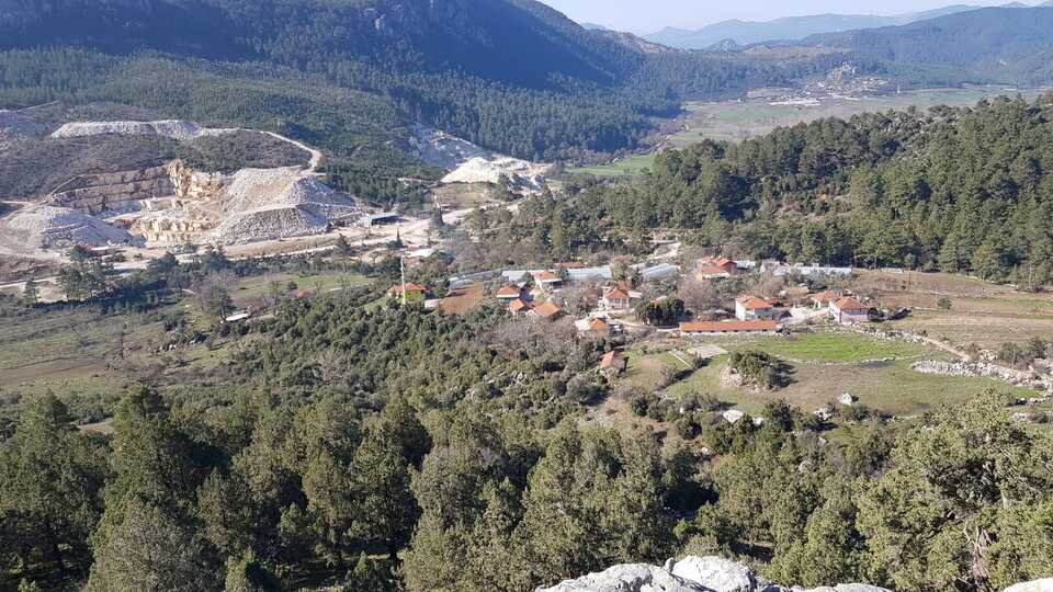 Isparta'da heyelan tehlikesi! 28 ev boşaltılacak