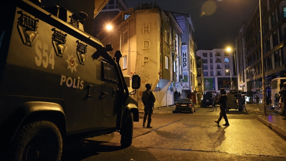 HDP Esenyurt ilçe eş başkanları yeniden gözaltında