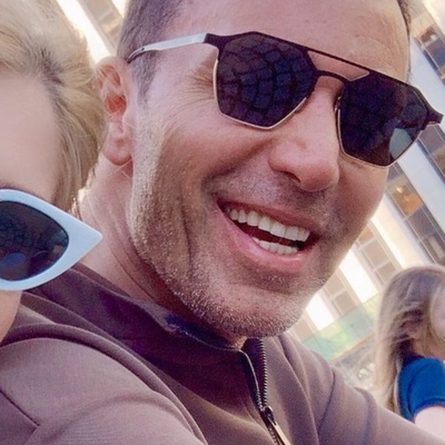 "Sen yeter ki hep böyle bak!"