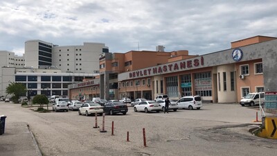 İşçi servisi traktörle çarpıştı: 15 yaralı!