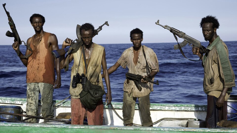 Denizcilere korsanlarla ilgili istihbarat uyarısı!