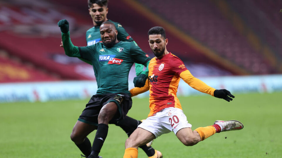 Denizlispor'da 3 kadro dışı