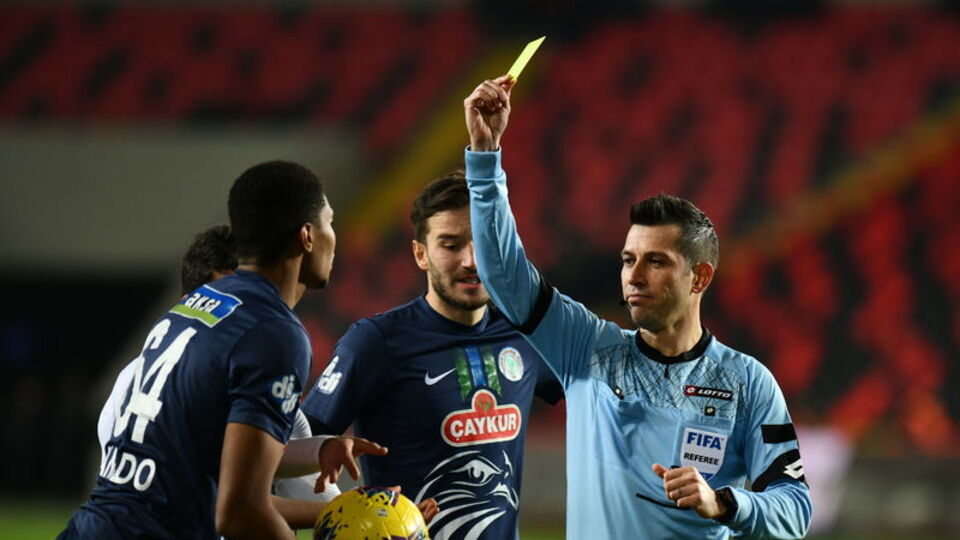 İlk yarının hakem dosyası