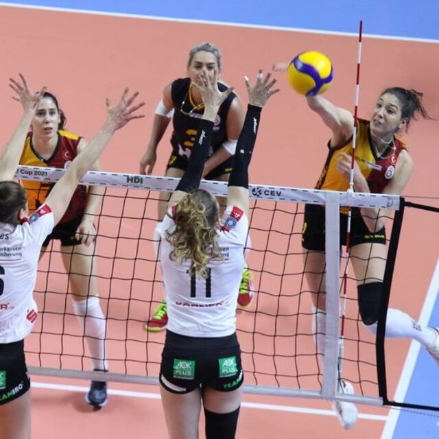 Galatasaray yarı finalde