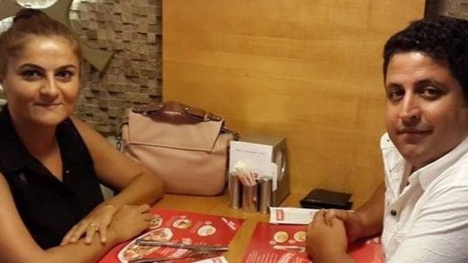 Polis memuru ve öğretmen eşi evde ölü bulundu