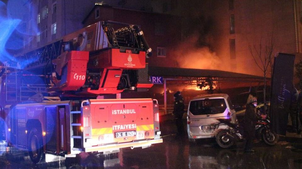 Şişli'de otoparkta yangın paniği