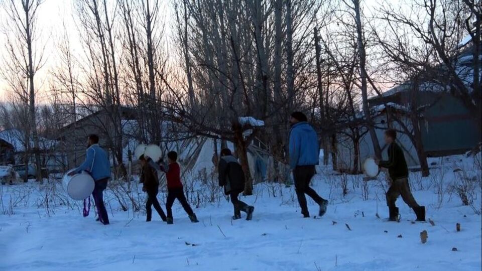 Mahalleli endişeli! Umutları davul ve tef