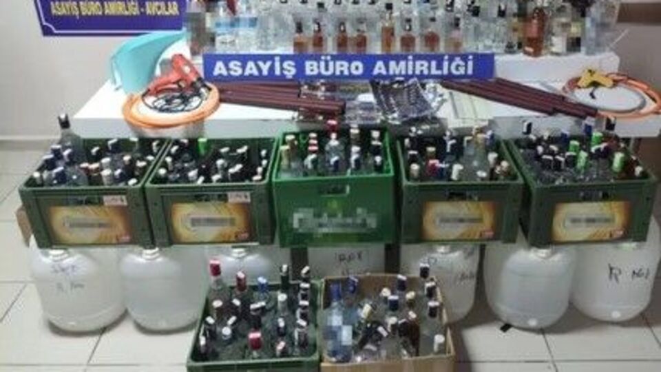 Avcılar'da sahte içki ele geçirildi