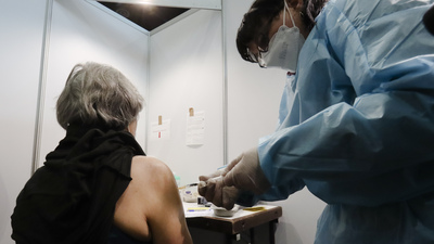 Aşılar mutant virüse karşı etkili mi? BioNTech ve Pfizer'den açıklama