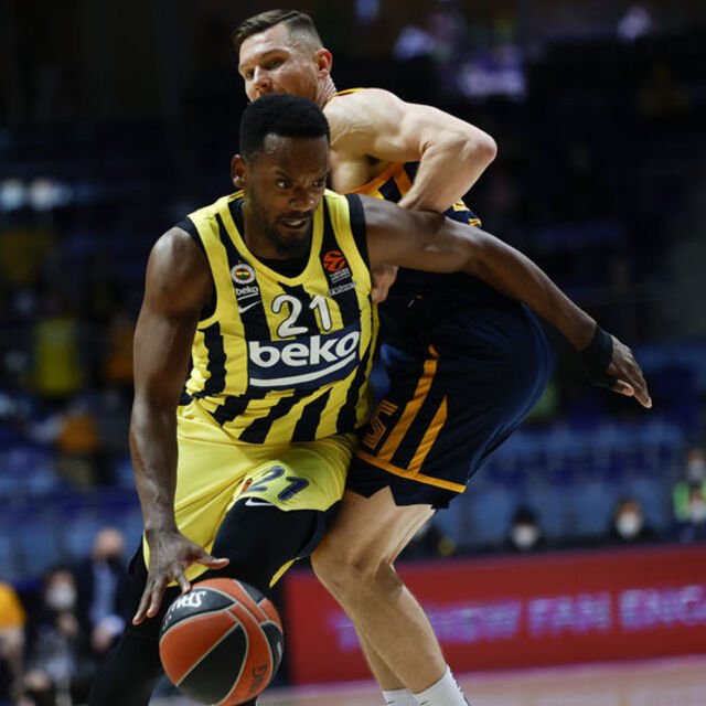 Fenerbahçe, Khimki'ye fark attı!