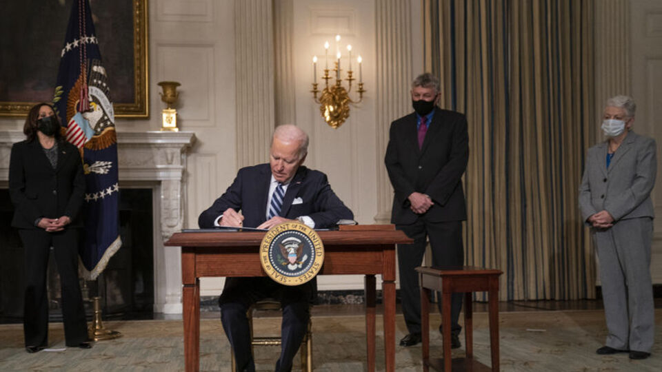 ABD Başkanı Biden, sağlık sistemine yönelik iki kararname imzaladı