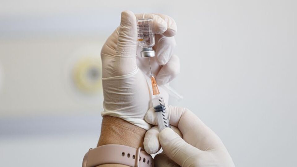 Aşı sırası 75 yaş üzerinde!