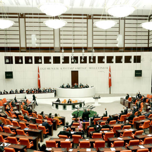 Türkiye-İngiltere serbest ticaret anlaşmasını düzenleyen teklif kabul edildi