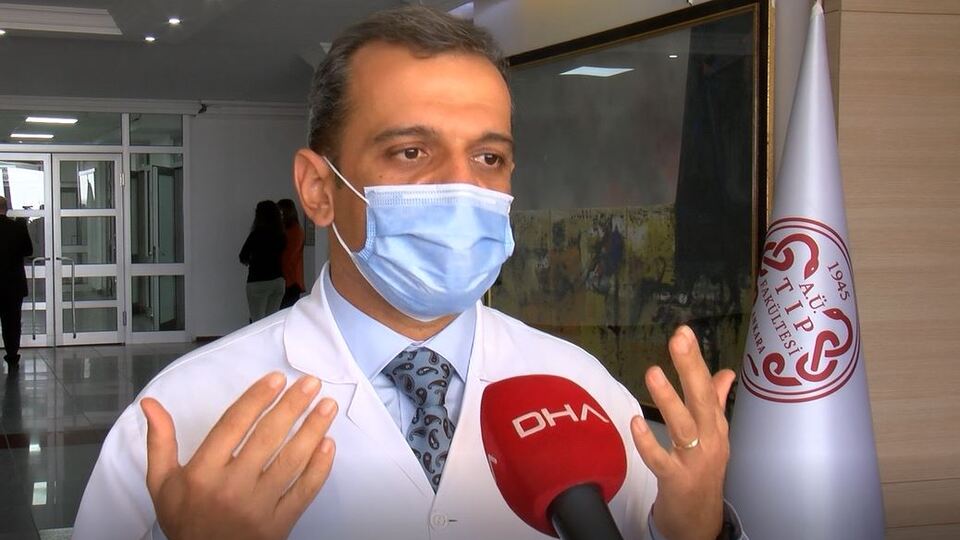 Bilim Kurulu Üyesi Azap: Virüs kaybolmayacak