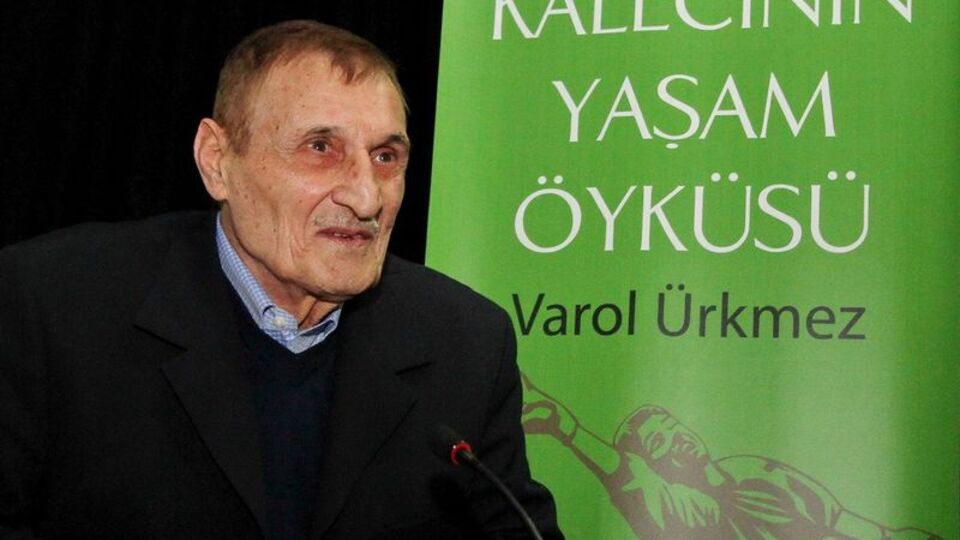 Varol Ürkmez vefat etti