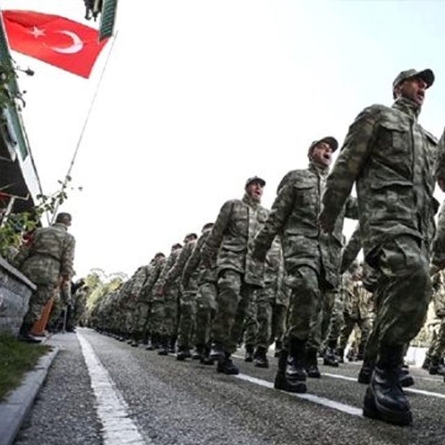 Gençler "bedelli"de indirim istiyor