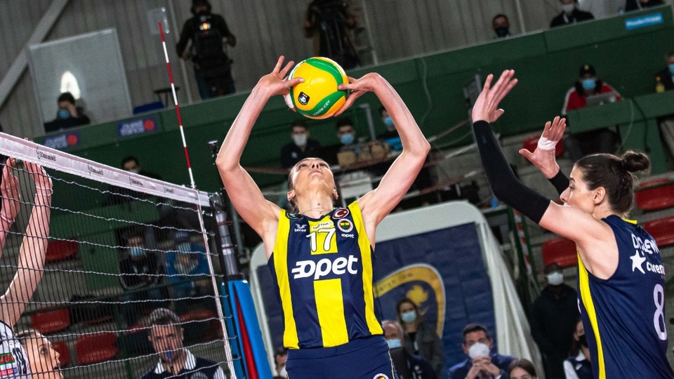 Fenerbahçe, Fransa'da kayıp