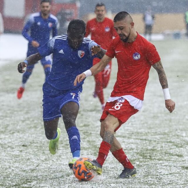 Karlı maçta kazanan Ankaraspor oldu