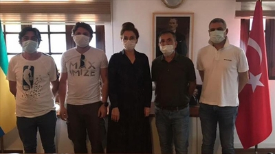 Kaçırılan 3 Türk denizci yurda döndü